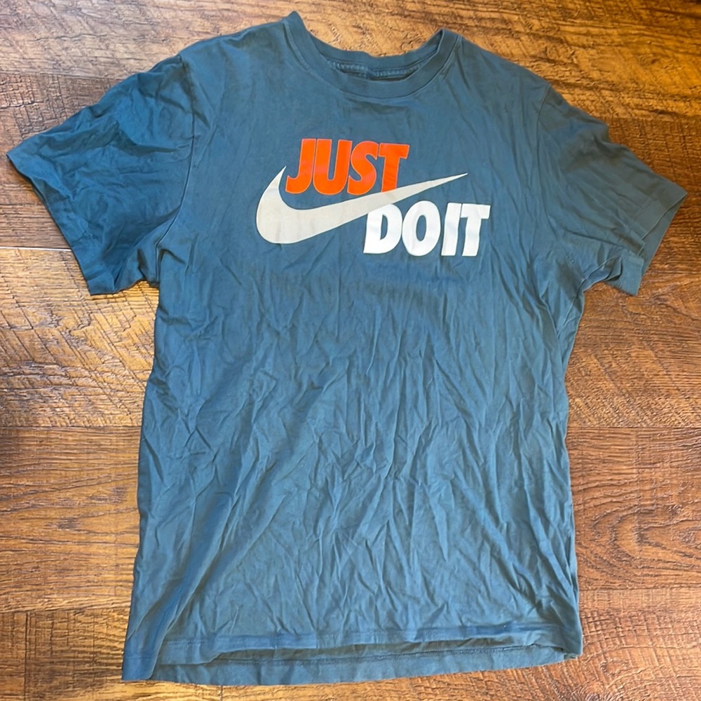 Men’s Teal Nike Tee